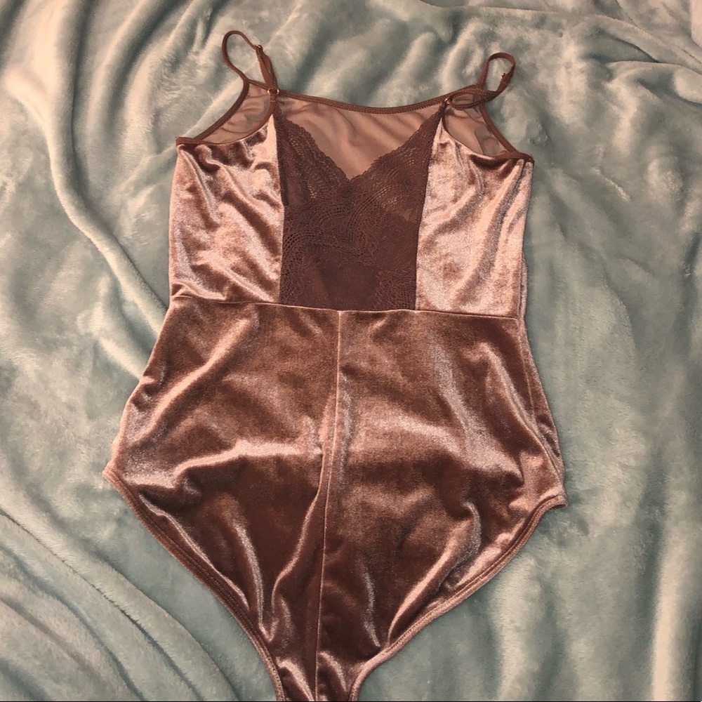 XS Velvet & Lace Bodysuit